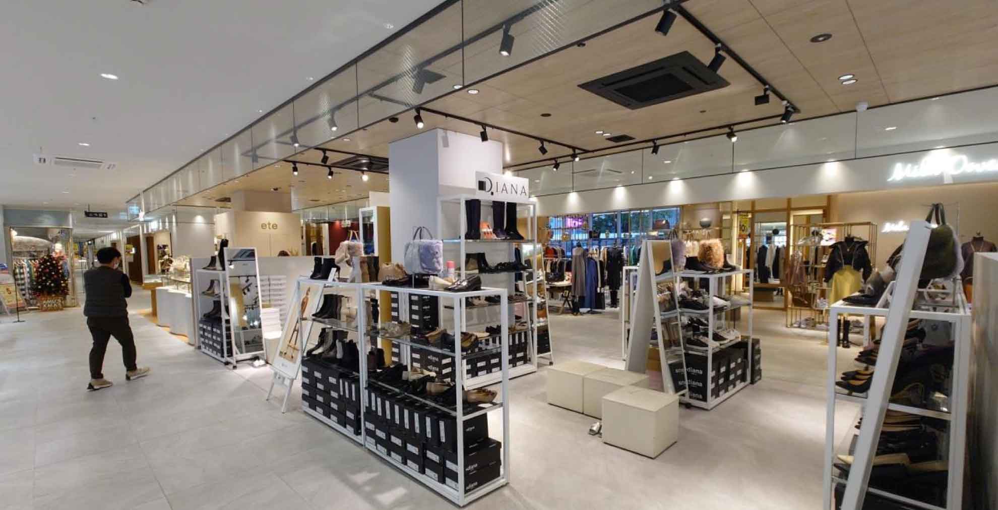 うみ館 アパレルやファッション関係の雑貨のポップアップに最適!1F中央ゾーン(105)