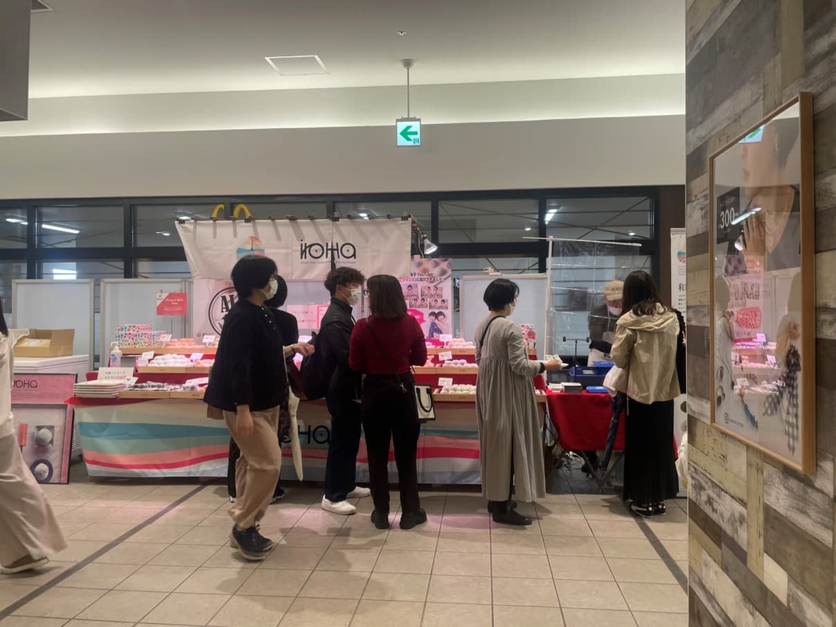 ひむか きらめき市場和菓子や惣菜などの食物販におすすめ!駅からの通行量が多いイベントスペース(豊吉うどん横)1