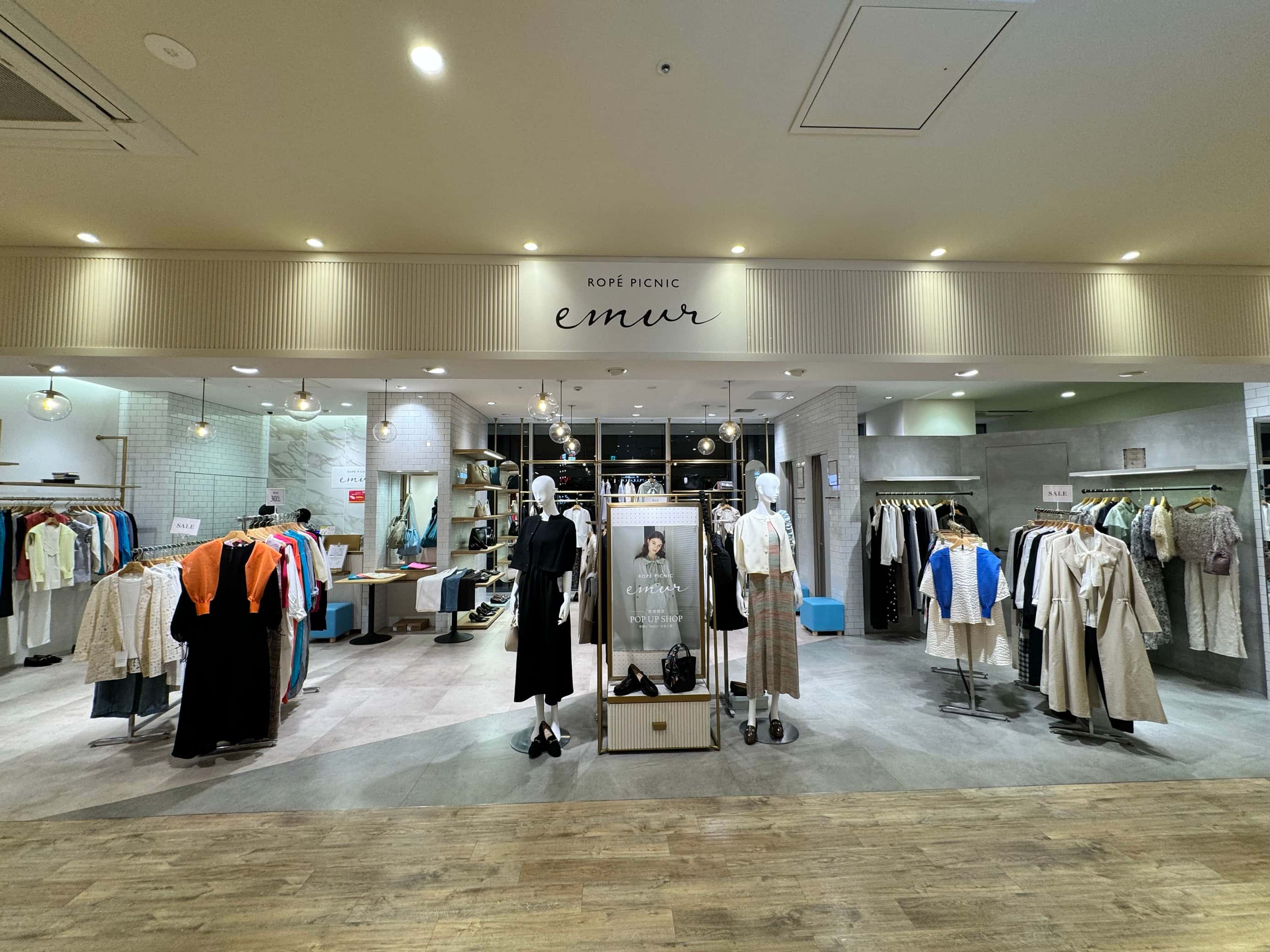 うみ館 ファッションや雑貨に最適な広々とした2Fイベントスペース③ (0215)