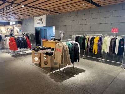 AMU5階 滝前イベントスペース1