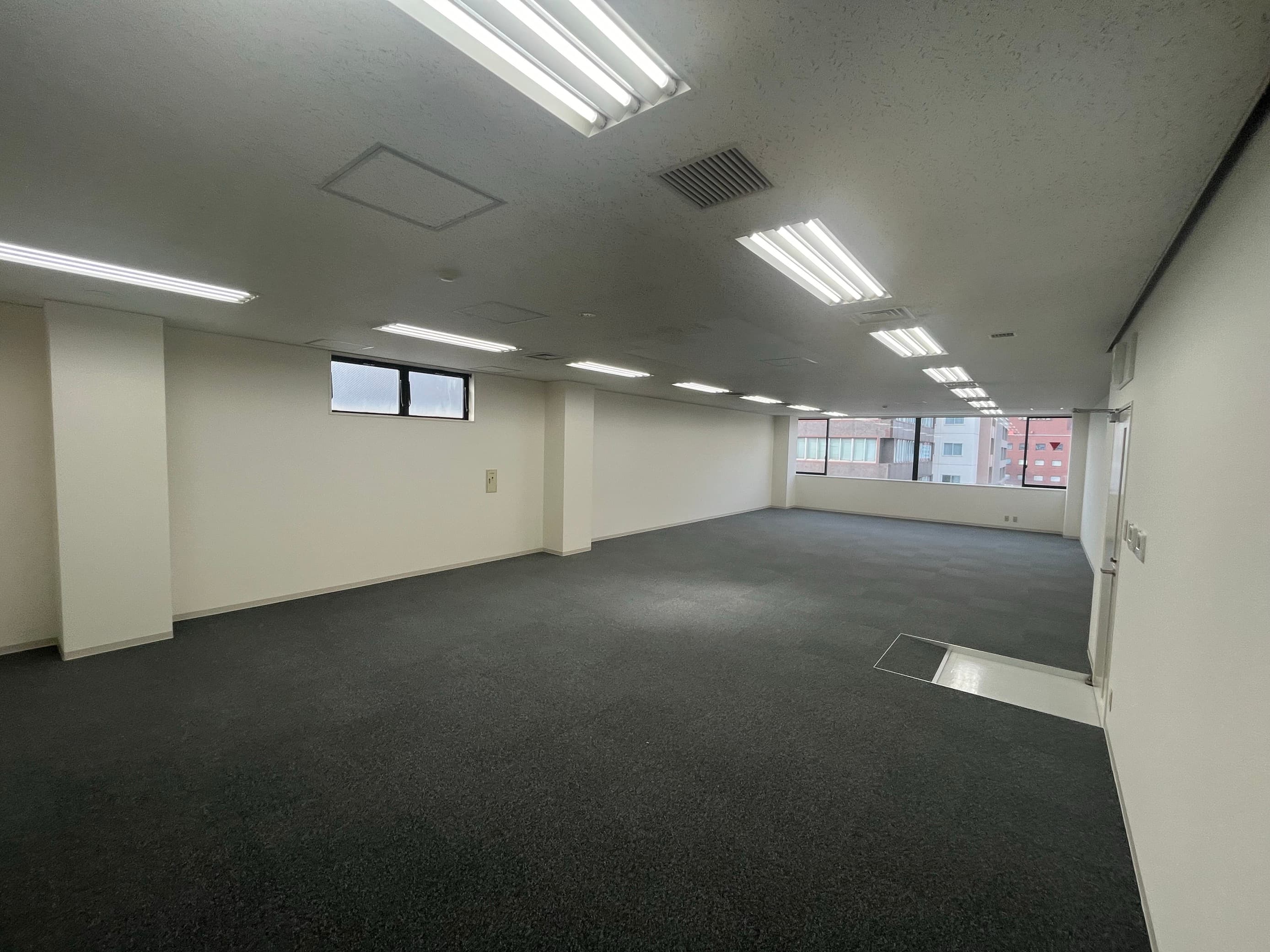 401号区画(事務所募集区画)1