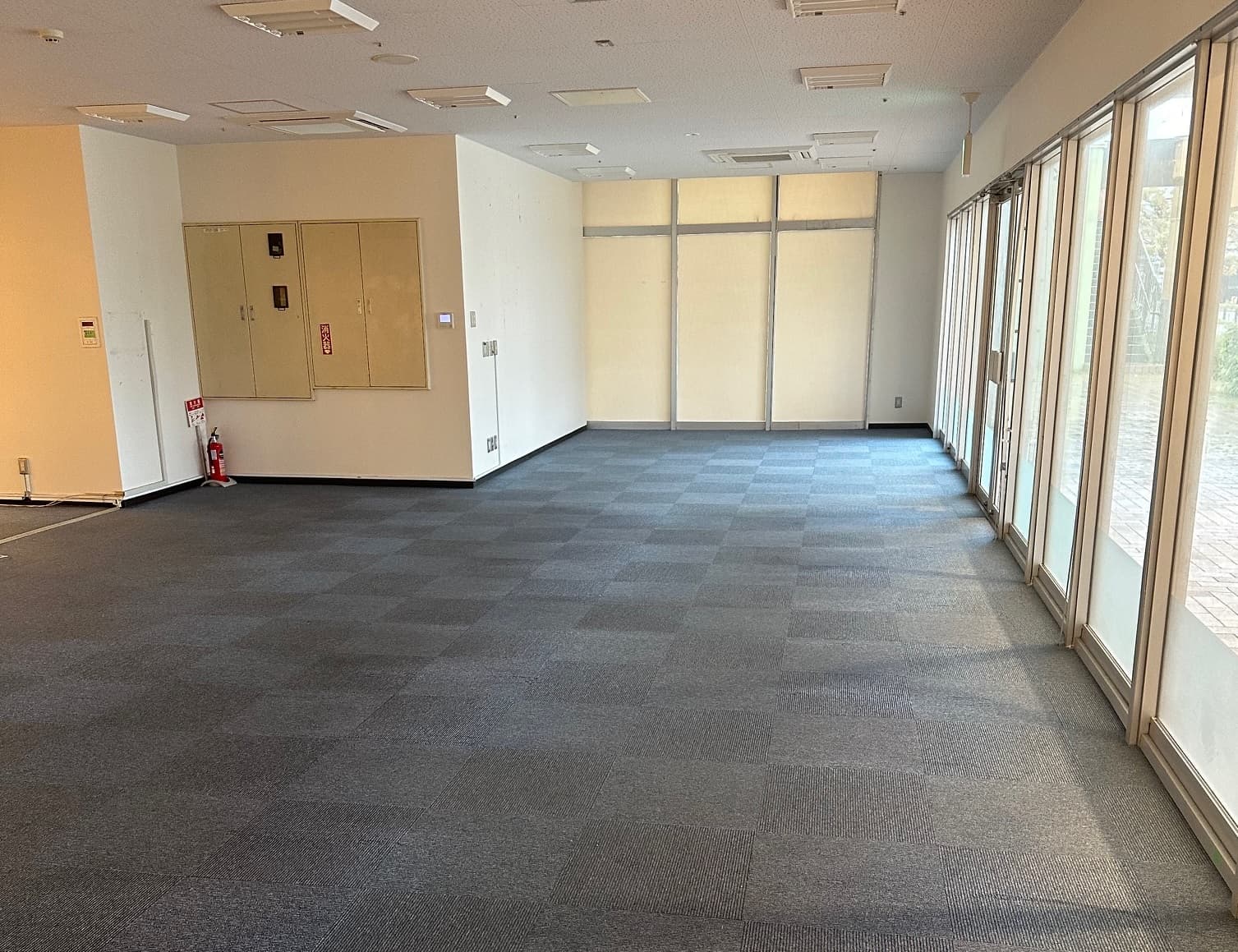 各種教室、事務所、物販などのテナントが出店できます。1